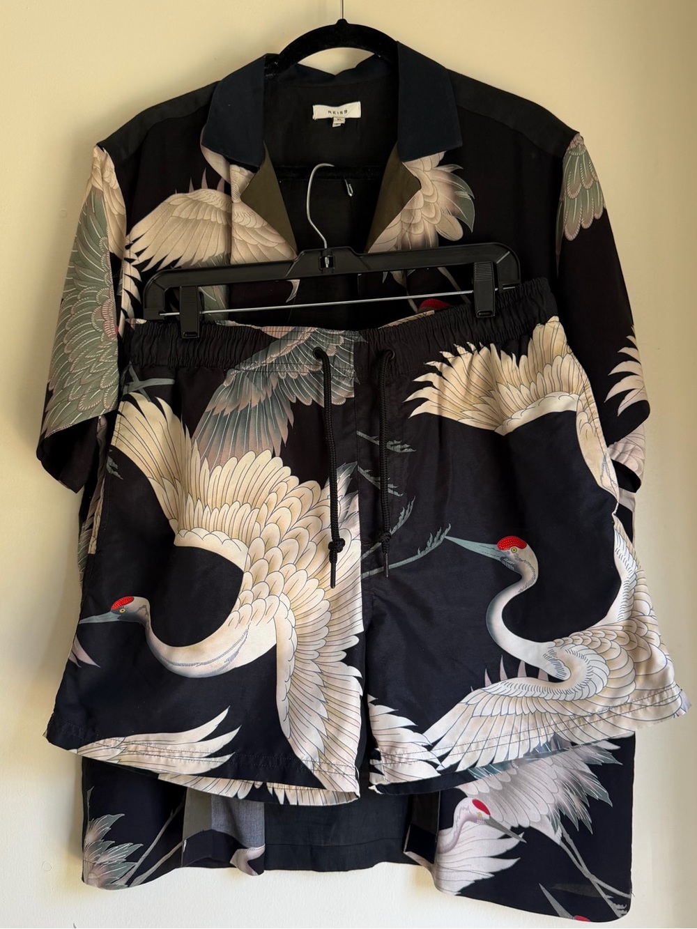 Reiss Black Crane-Print Short-Sleeve Camp Shirt